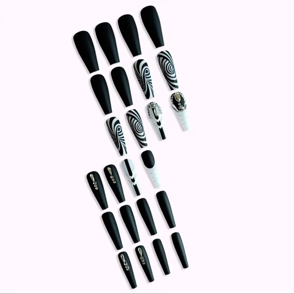 Press-On Nails, NIB, DIY, Goth, Drama, Unique Instant Maanicure🎁 - Picture 4 of 10